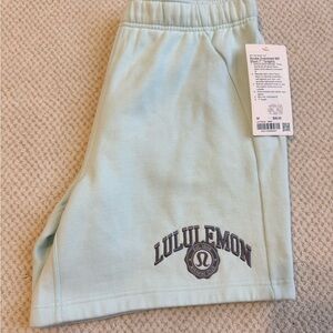 Lululemon Scuba Oversized Short 7"